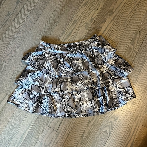 Almost Pink Snake Print Mini Skirt - Picture 2 of 4